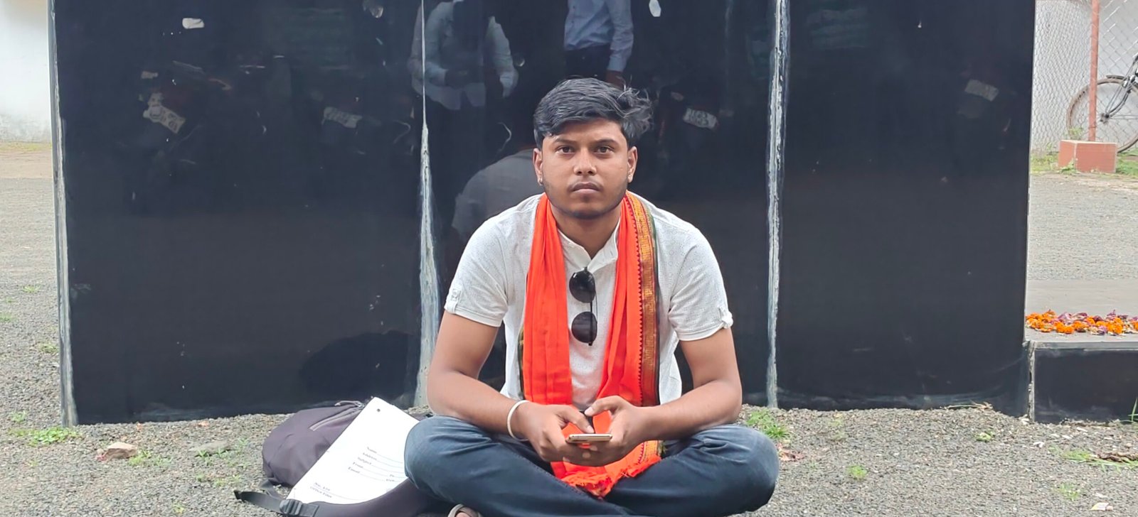 अपनी ही सरकार में न्याय को तरसे भाजपा पार्षद अमर गुप्ता, डेढ़ साल से काट रहे थे चक्कर, अब कलेक्टर कार्यालय के सामने धरने पर बैठे भाजयुमो महामंत्री